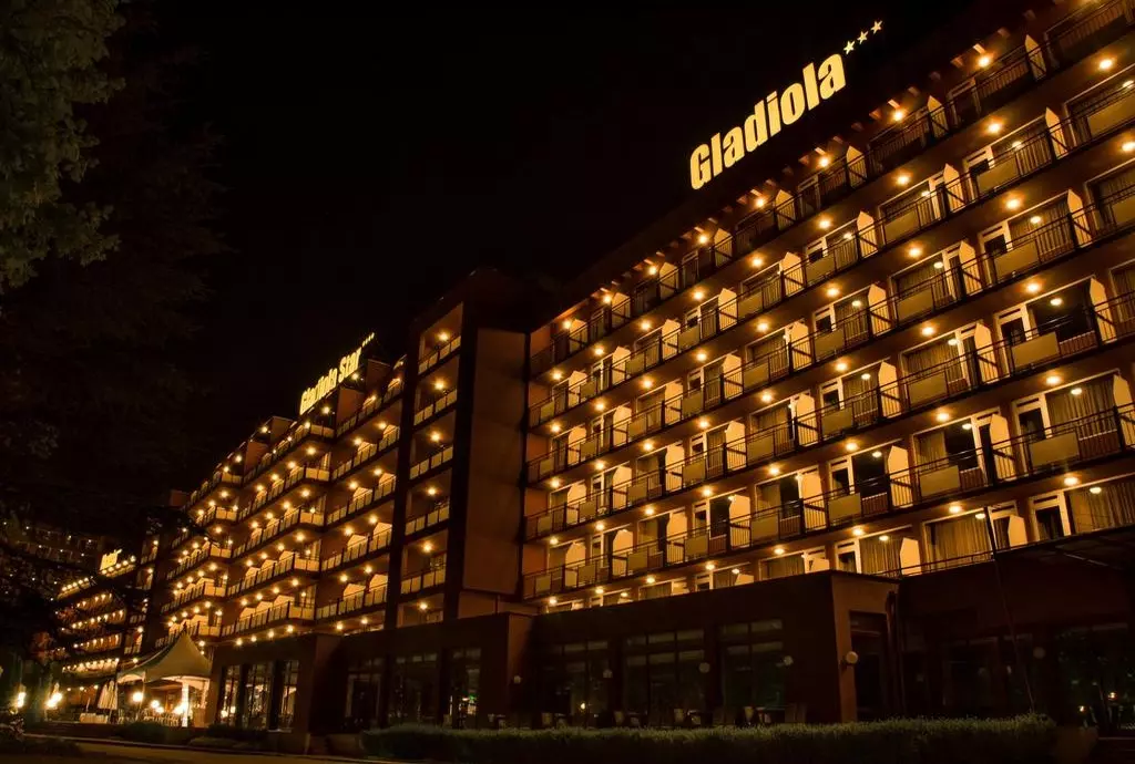 hotel gladiola star varna_shabavizparvaz_04.jpg